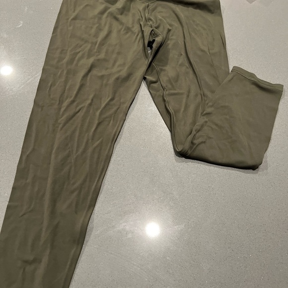 Aerie Olive Green Women's Leggings - Picture 3 of 6